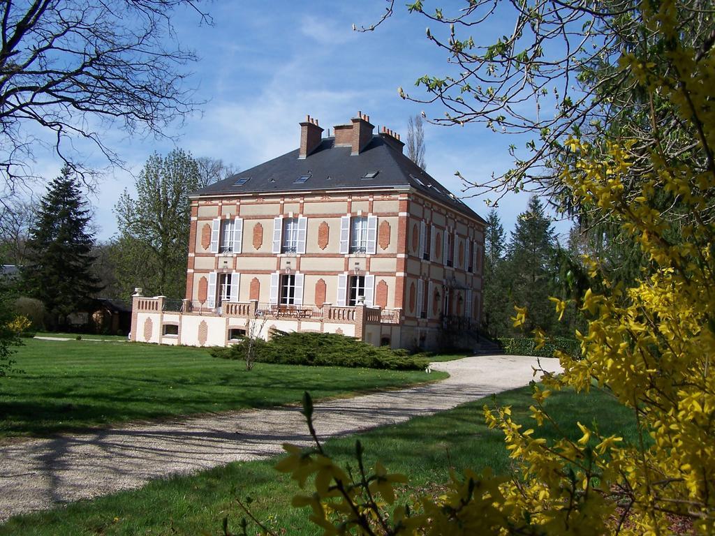 Chateau Des Bouffards Brinon-sur-Sauldre Exterior photo